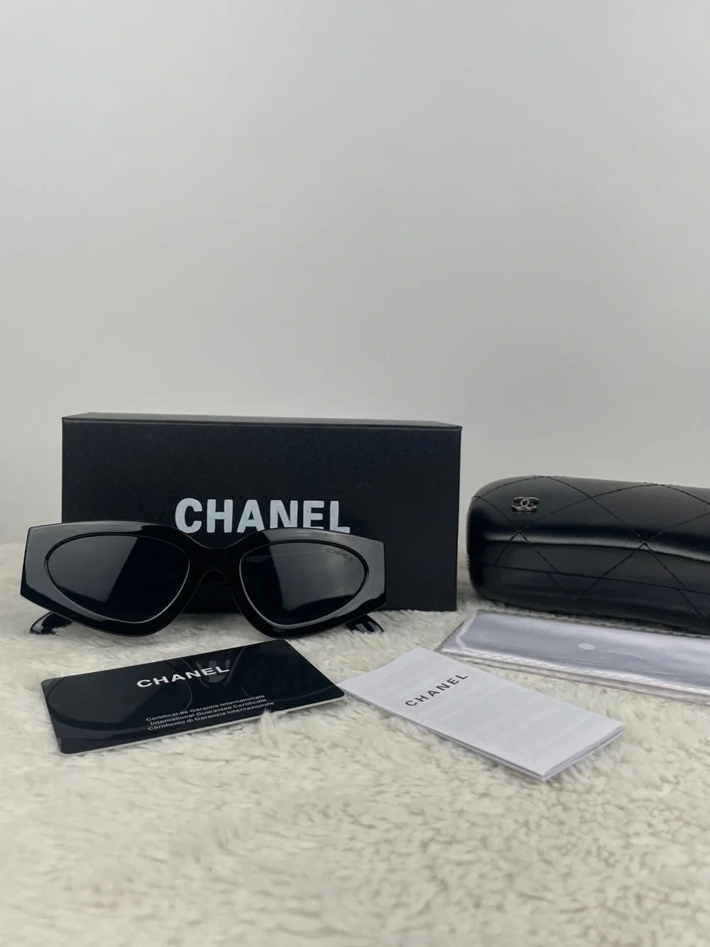 Chanel Cat Eye Sunglasses Women’s Black Frame Grey Lenses Excellent Condition